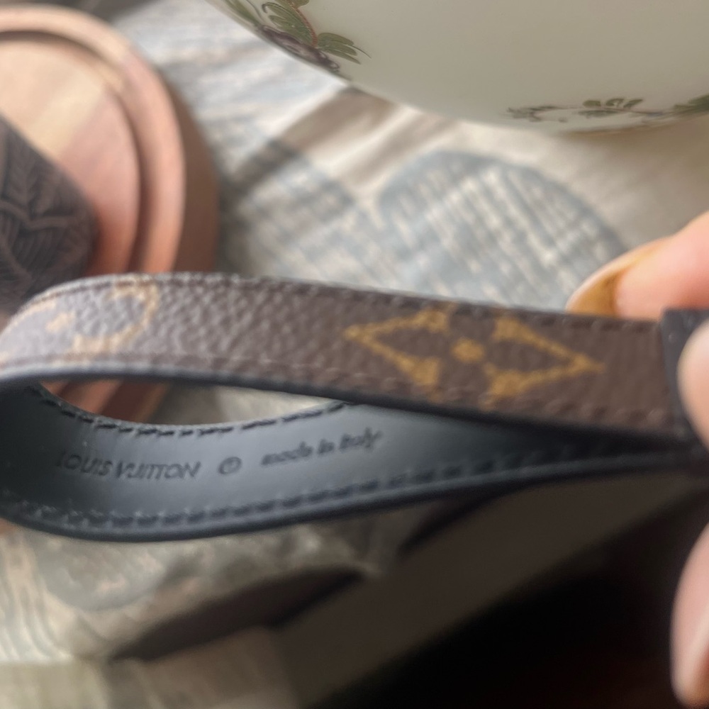 Louis Vuitton Brown and Silver Keychain - Picture 5 of 6